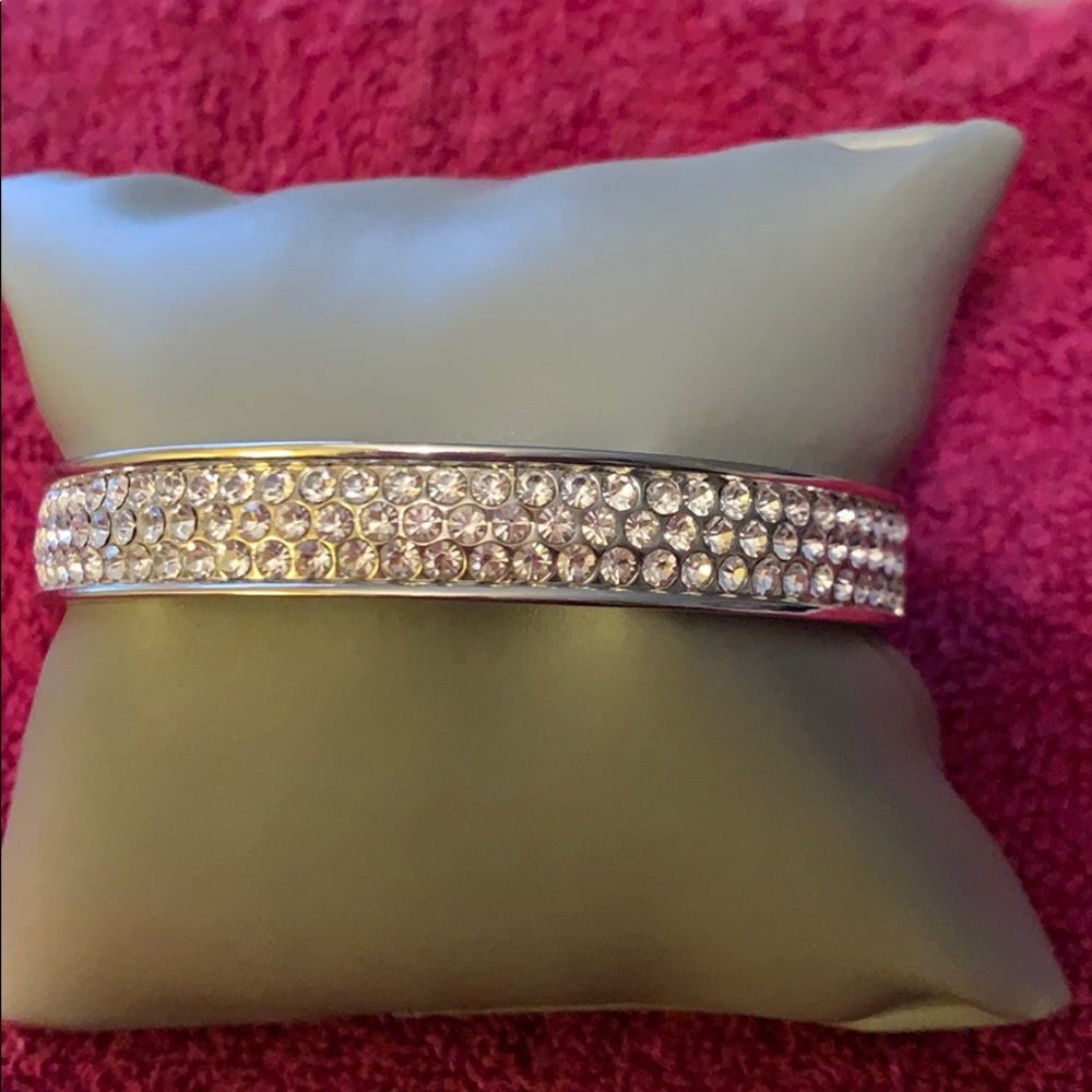 Silver tone women’s bracelet